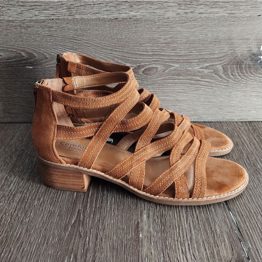 Comfortiva Betha Suede Gladiator Heeled Sandal Size 10M